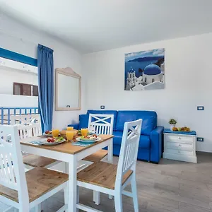 https://riva-guest-house-los-abrigos.adeje-hotels.com
